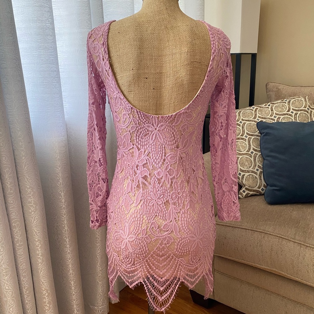 CHARLOTTE RUSSE LACE DRESS - Picture 3 of 4